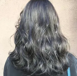 ロング カラー sano sayakaのヘアスタイル