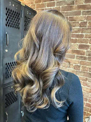 ロング カラー パーマ ヘアアレンジ メンズ キッズ ネイル マツエク・マツパ アイブロウ times salon名駅所属・久木原 ゆりのヘアスタイル