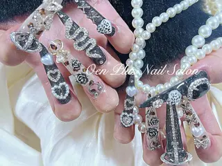 ネイル One Plus キキのネイルデザイン