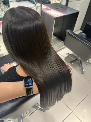 ロング 髪質改善/透明感カラ ー/レイヤー/あやはのヘアスタイル