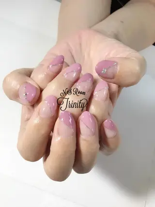 ネイル Trinity staffのネイルデザイン