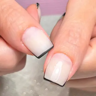 ネイル Mizuliネイル 眉毛メイクのサロンのネイルデザイン