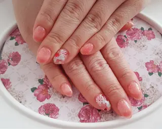 ミディアム ネイル Uchida meのネイルデザイン