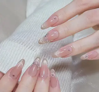 ネイル RAFFINE 月🦋🩵のネイルデザイン