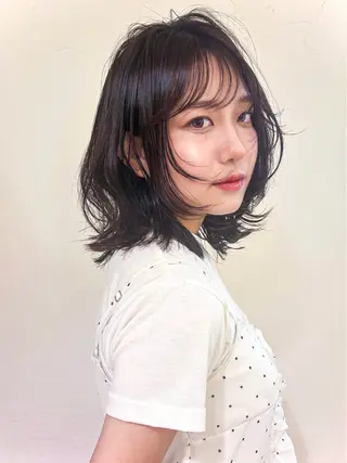 ミディアム 松本 美海のヘアスタイル