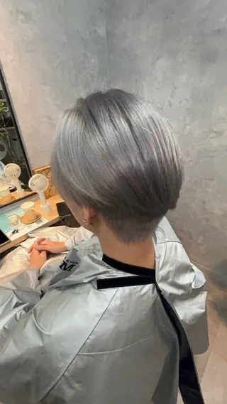 ショート メンズ motoトップカラー リスト/ブリーチカラのヘアスタイル