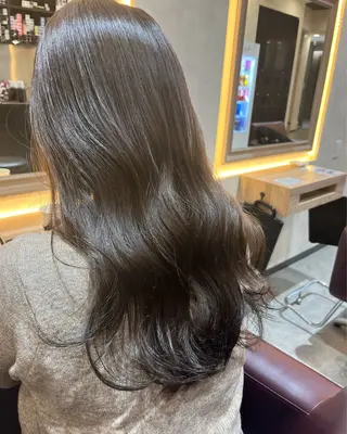 ロング カラー 長尾 みのりのヘアスタイル