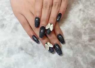 ネイル ネイルリボン 受付スタッフのネイルデザイン