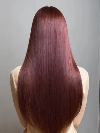 セミロング 艶髪デザイナー ユウタ｜髪質改善特化のヘアスタイル