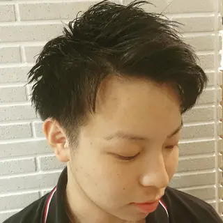 メンズ ブリーチ/ヘアケア/ 艶髪/イギチハルのヘアスタイル