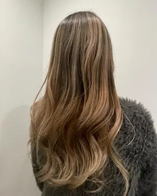 ロング カットパーマモデル 山中 遥のヘアスタイル