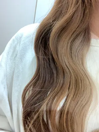 カラー ロング 【平日のみ受付】河村 優佑のヘアスタイル