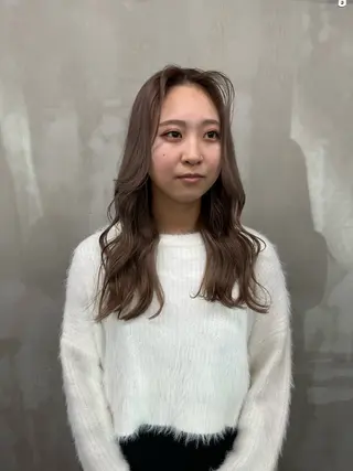 ロング カラー 菊地 柚乃のヘアスタイル