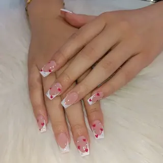 ネイル Queen Nail 柏店　クイーンネイルのネイルデザイン