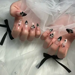 ネイル Rosa x rosa所属・Rosaxrosa AKANEのネイルデザイン