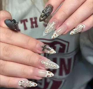 ネイル Pure&Rich Nailのネイルデザイン