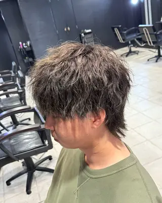 ミディアム パーマ メンズ 【フェザーパーマ】 【縮毛矯正】鶴田文のヘアスタイル