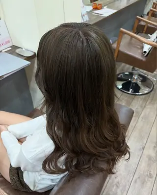 ロング WEST OLAND 黒坂佳乃のヘアスタイル