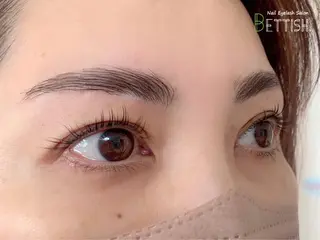 アイブロウ Yuuka. ◡̈⃝︎のネイルデザイン