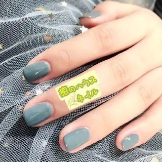 ネイル 癒のハウス所属・飯塚 百合のネイルデザイン