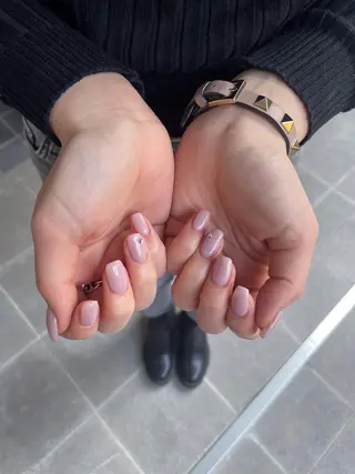 ネイル Trinity ネイリストスタッフのネイルデザイン