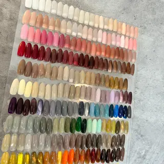 ネイル Ray. ／綺麗目ニュアンスのネイルデザイン