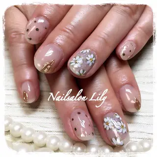 ネイル Nailsalon Lilyのネイルデザイン