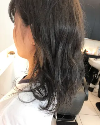 セミロング GLROW haruhiのヘアスタイル