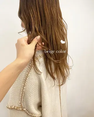 ロング カラー 佐藤 永夏のヘアスタイル