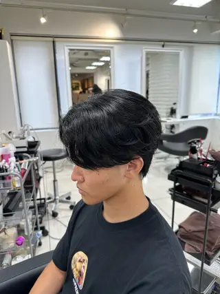 ショート パーマ メンズ フェザーパーマ職人 🪶ryosukeのヘアスタイル