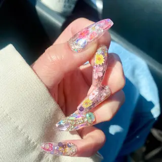 ネイル nail salon Ecrin所属・前島 稀歩のネイルデザイン