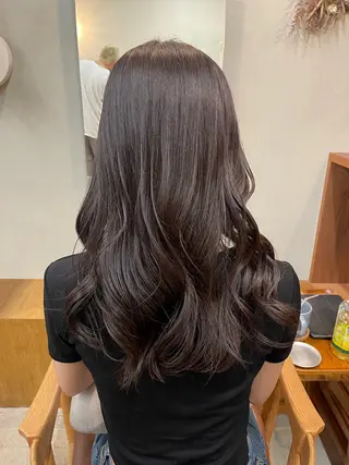 ロング カラー 山下 悠月のヘアスタイル