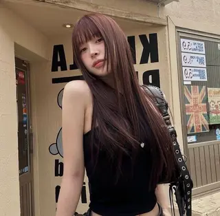 セミロング カラー サロウィン　神戸三宮店所属・三宮No.1ブリーチ 無しカラー/杉山太貴のヘアスタイル