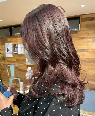 ロング カラー 中村 彩奈のヘアスタイル