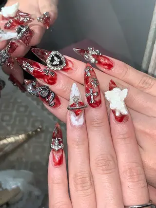 ネイル NES NAIL所属・さゆり￤推しキャラ ￤ロングネイル🩷のネイルデザイン