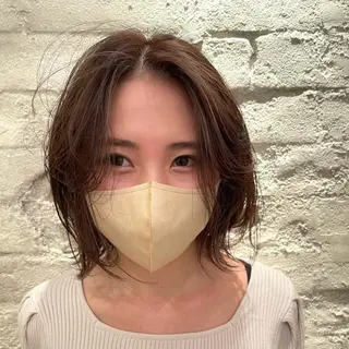 ショート カラー 🌈モテるベージュ カラー💕成島 宙のヘアスタイル