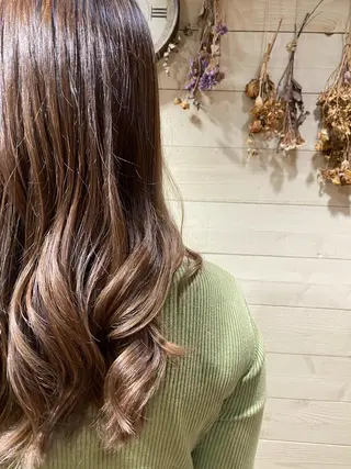 ロング カラー ミズタ マイのヘアスタイル