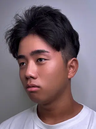 メンズ アイブロウ eyebrow design Arce.所属・山本 克輝の眉毛・アイブロウイメージ