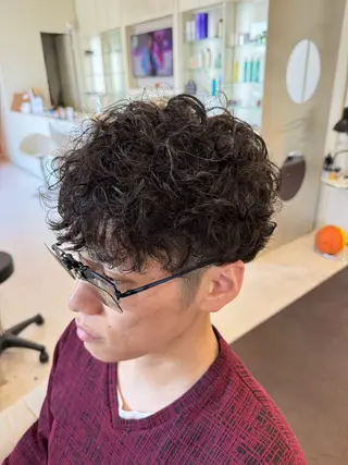 ショート カラー パーマ メンズ 長屋 裕也のヘアスタイル