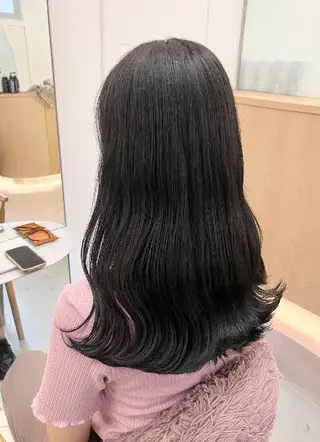 カラー 🌷花屋併設サロン 荘司まゆり🌷のヘアスタイル