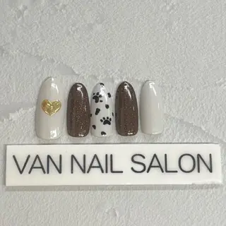 ネイル Van Nail Salonのネイルデザイン