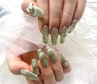 ネイル リボン、ガーリー パーツ放題専門店のネイルデザイン