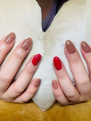 ネイル ECLAT エクラ所属・寺山 千鶴のネイルデザイン