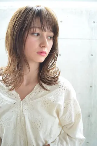 セミロング カラー 🌈本物の髪質改善 森田涼平のヘアスタイル