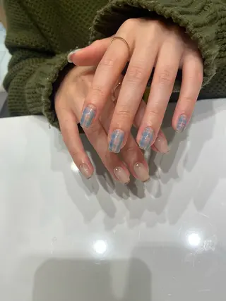 ネイル EARTH coiffure beaute 東松山店所属・町田 杏花のネイルデザイン