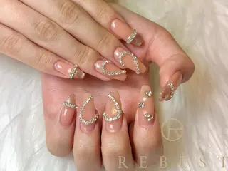 ネイル ❤️💛REBEST 京橋店のネイルデザイン