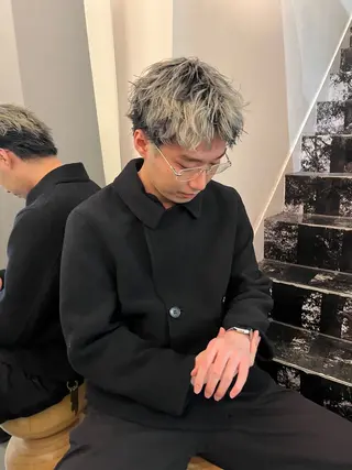 カラー KAHO /ブリーチ /デザイン𖥔 ࣪のヘアスタイル