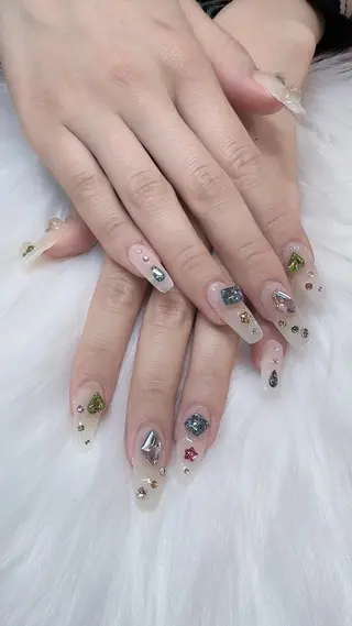 ネイル LEDアイラッシュ ∩_∩アオイのマツエク・マツパデザイン