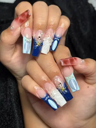 ネイル ✴︎ Delightのネイルデザイン