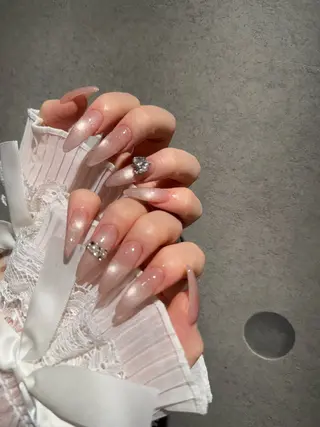 ネイル I-nailロング /ワンホン/キラキラのネイルデザイン